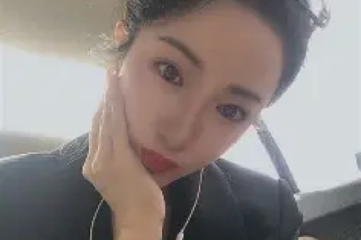 割韭菜、造富婆人设、骗钱2025年明星直播“乱象多”！